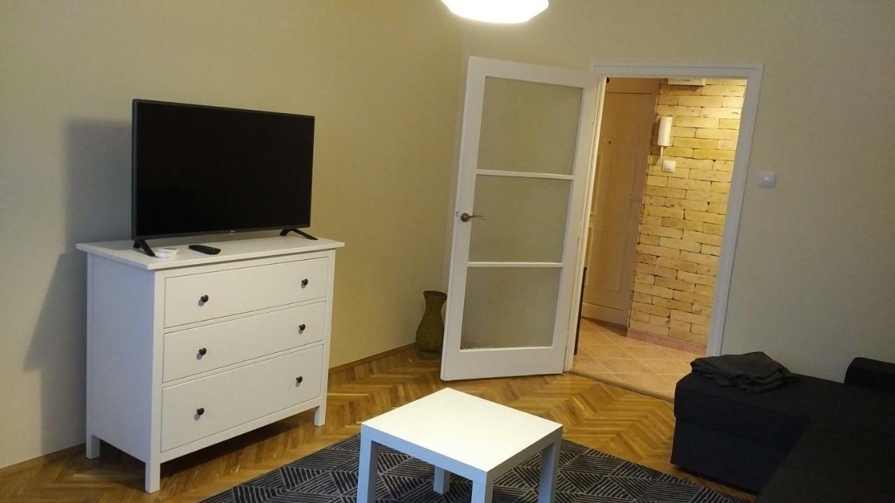 Heidi Apartman セゲド エクステリア 写真